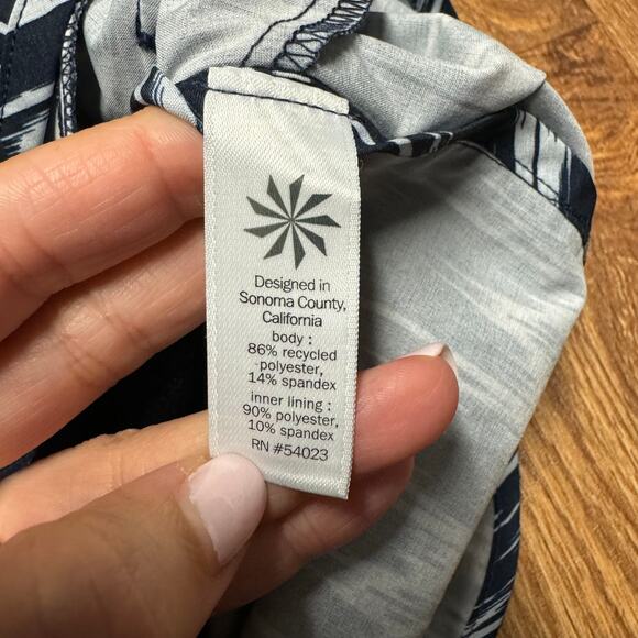 Athleta Reflection Stretch Skort Attached Short Navy Blue Ikat Womens Size Small - Picture 5 of 8